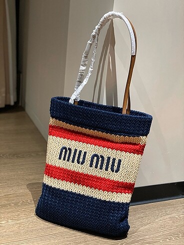 Miu Miu Miu Miu hasır plaj çanta