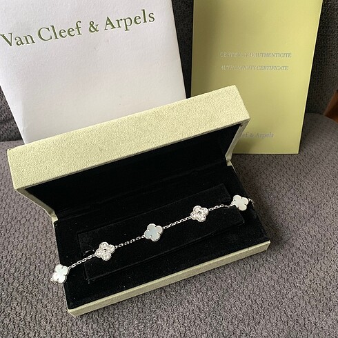  Beden beyaz Renk van cleef&arpels bileklik