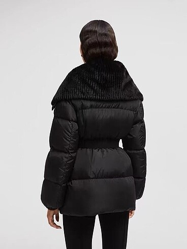 s Beden Moncler mont