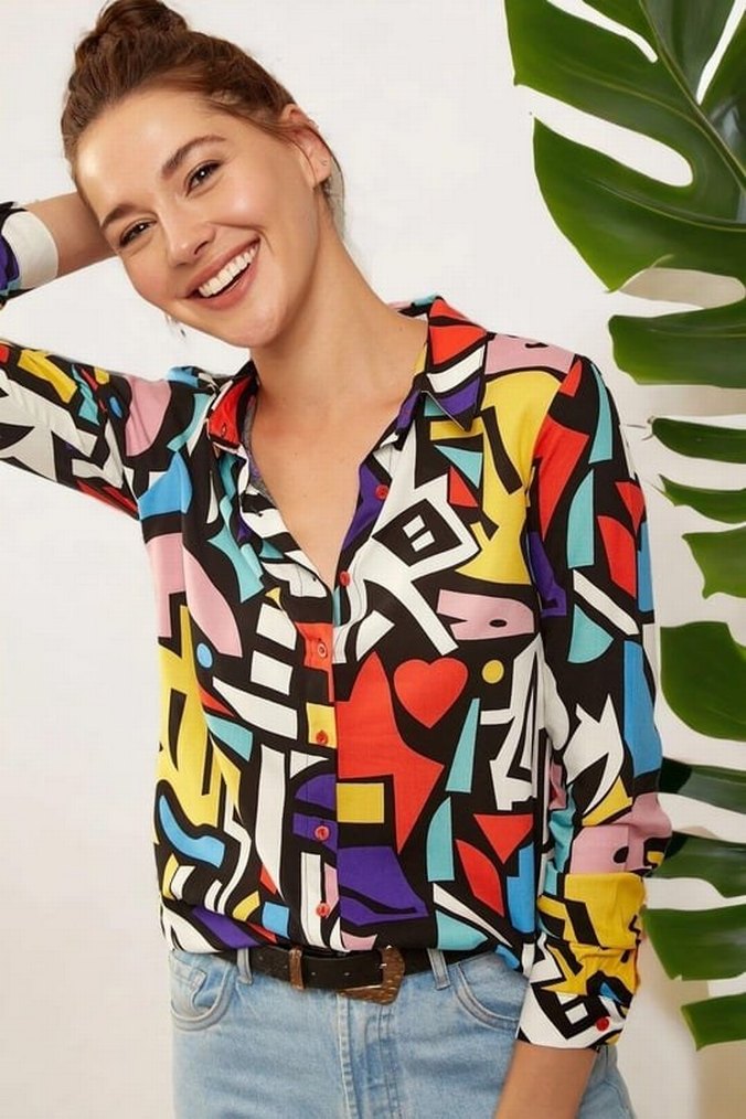 Renkli Pop Art Desenli Kadın Gömlek - Görsel 2