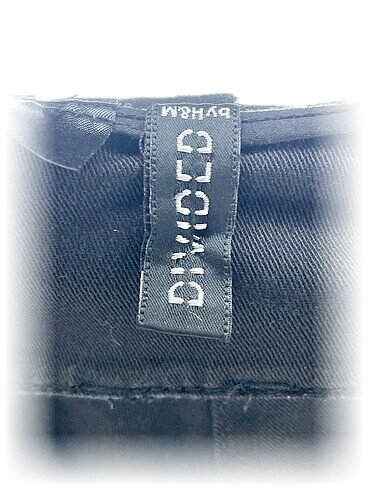 34 Beden H&M Jean / Kot Şort %70 İndirimli.
