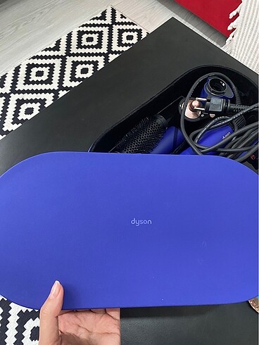Dyson airwrap