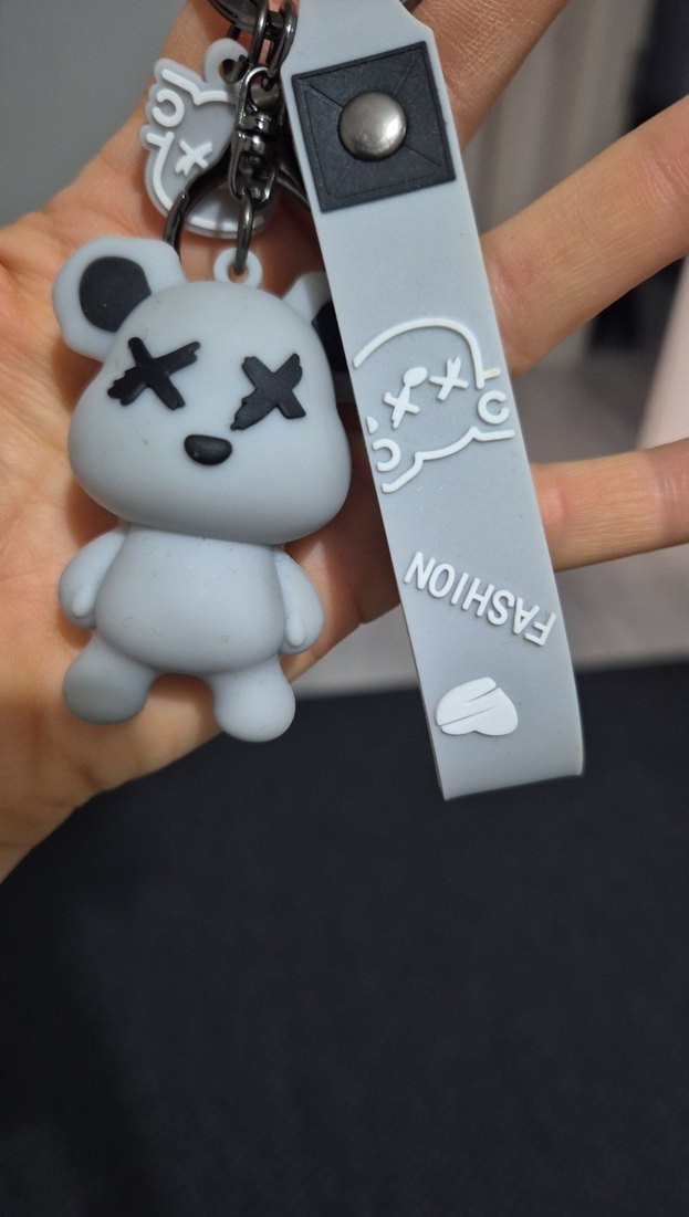 Gri Ayıcık Püsküllü Street Wear Anahtarlık - Görsel 3