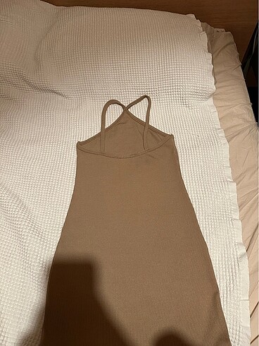 s Beden Pull and Bear dar kesim mini elbise
