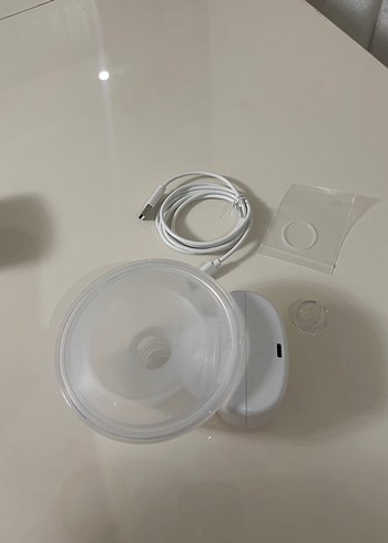 2li BEBEBAO Giyilebilir Göğüs Pompası Beyaz