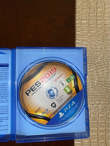 Diğer Pes2019 ps4 cd