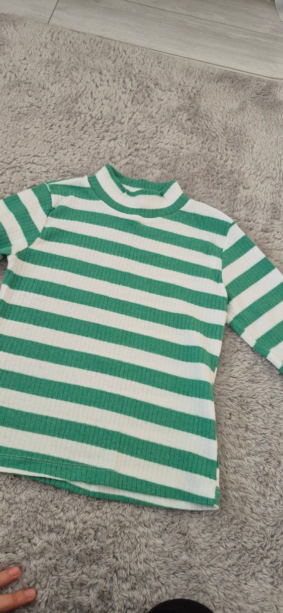 Yeşil Beyaz Çizgili Boğazlı Triko Kazak - Görsel 3