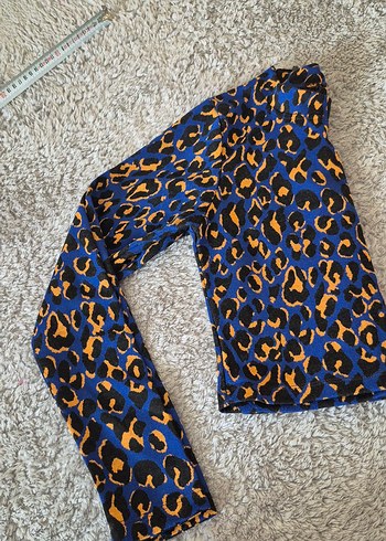 Kadın Mavi Yılan Desenli Bluz - Görsel 2