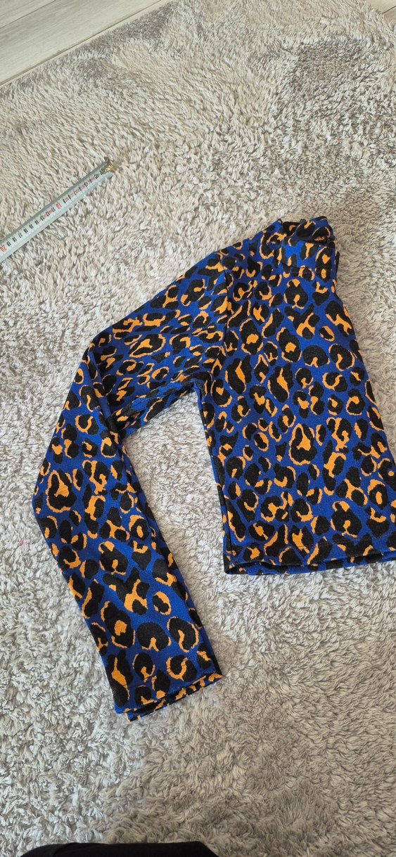 Kadın Mavi Yılan Desenli Bluz - Görsel 2