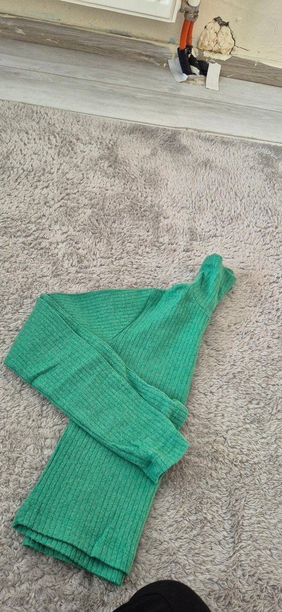 Yeşil Yünlü Boğazlı Triko Kazak - Görsel 3