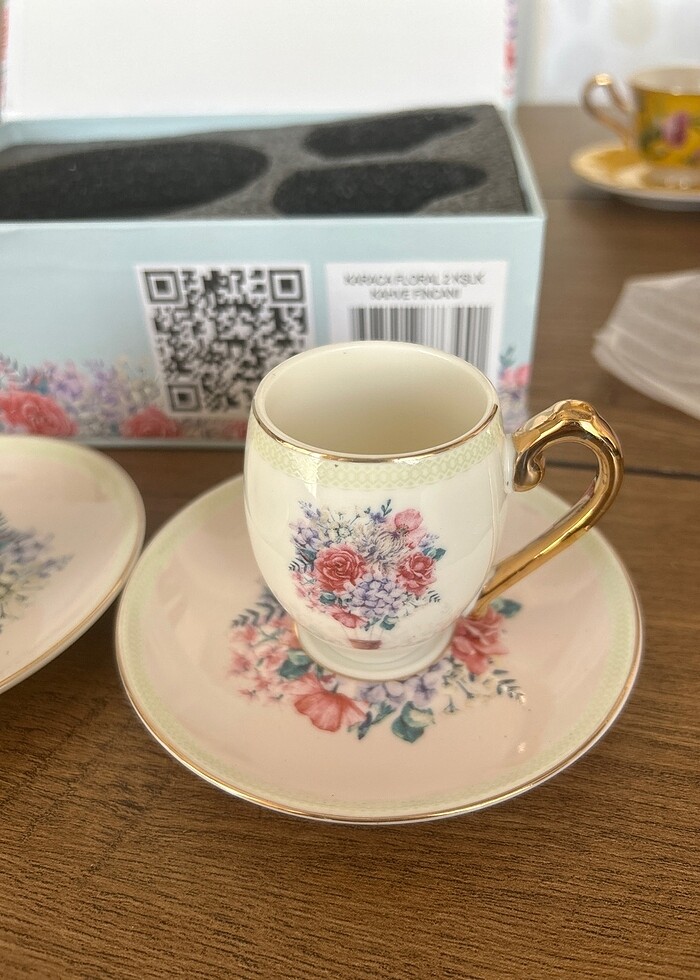 Karaca floral fincan - Görsel 3