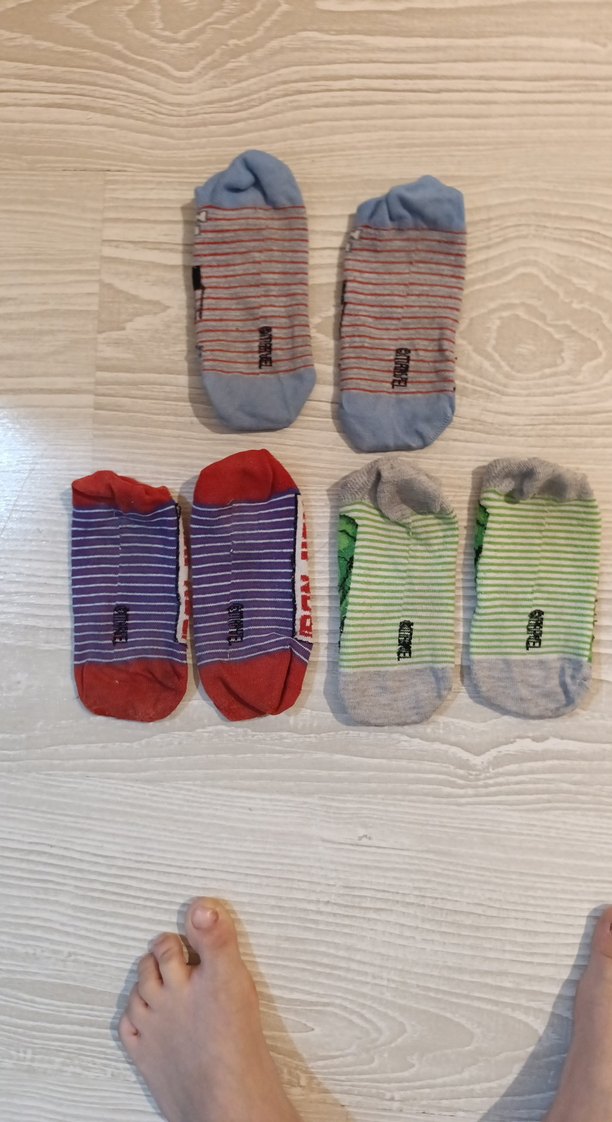 Çocuklar için Renkli Süper Kahraman Desenli Çoraplar - Görsel 2