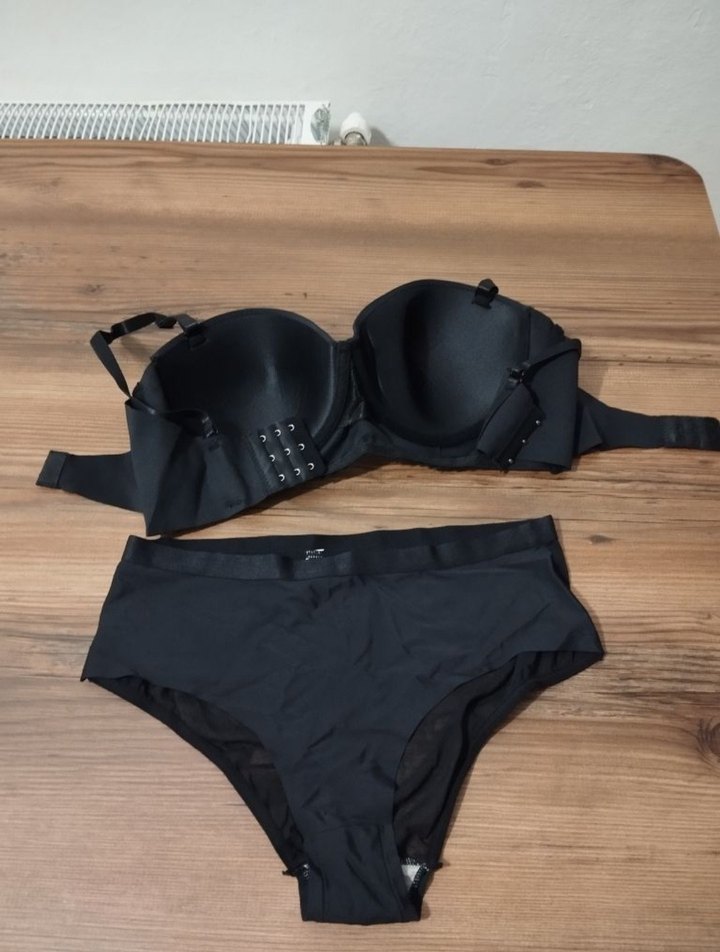 Siyah Minimalist Gotik Sütyen ve Külot Takımı - Görsel 3