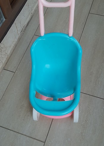 Renkli yeşil oyuncak bebek arabası - Görsel 2