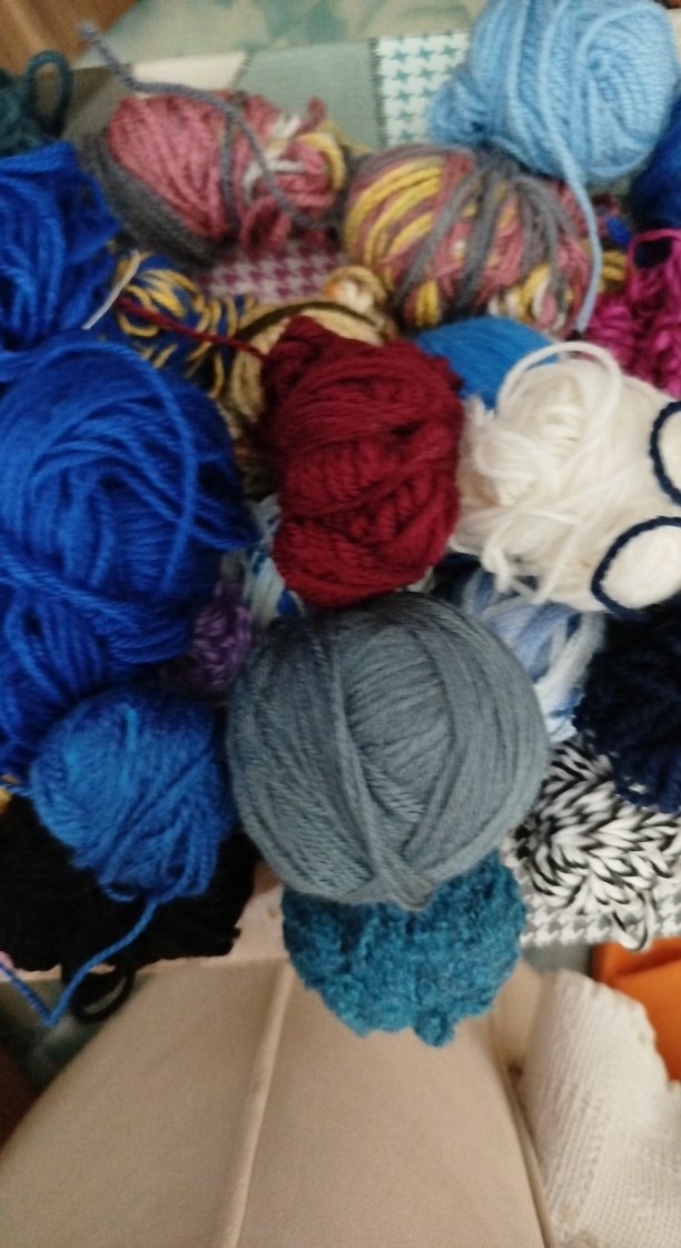 Çeşitli Renklerde El İşi İplikler - Görsel 4