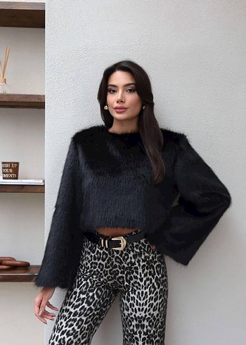 Diğer Siyah Leopar Desenli Kısa Peluş Kazak