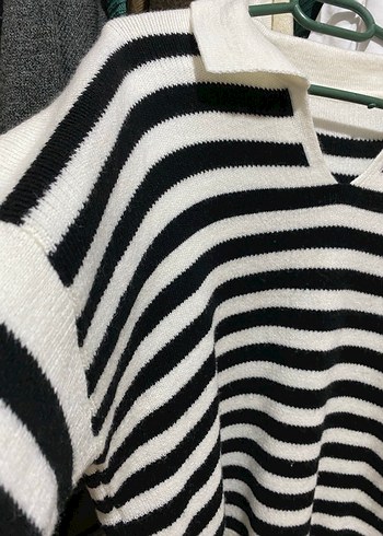 Zara V Yaka Çizgili Örgü Kadın Kazak