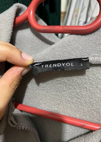 Trendyol & Milla Gri Yarım Fermuarlı Yumuşak Sweatshirt