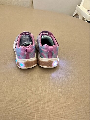 22 Beden Skechers Işıklı Spor ayakkabı