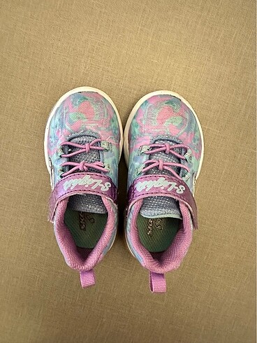 22 Beden çeşitli Renk Skechers Işıklı Spor ayakkabı