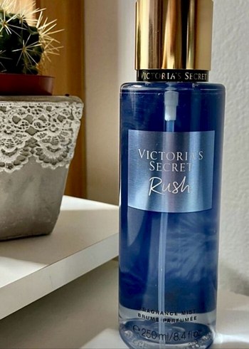 Victoria's Secret Rush Kadın Parfümü 250 ml