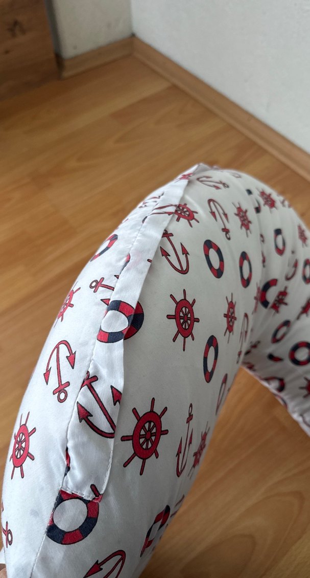 Beyaz Desenli Renkli Emzirme ve Hamile Yastığı - Görsel 2