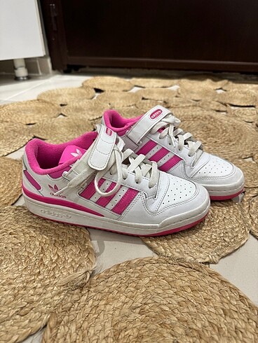 Pembe adidas low