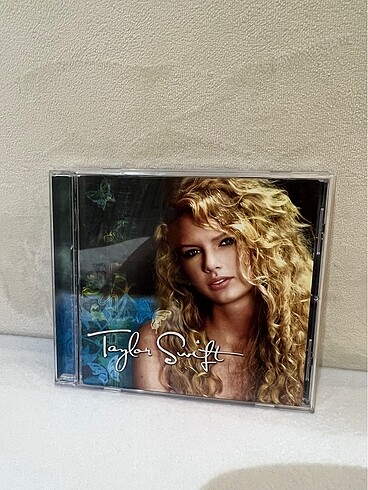 Taylor Swift Debut Albüm