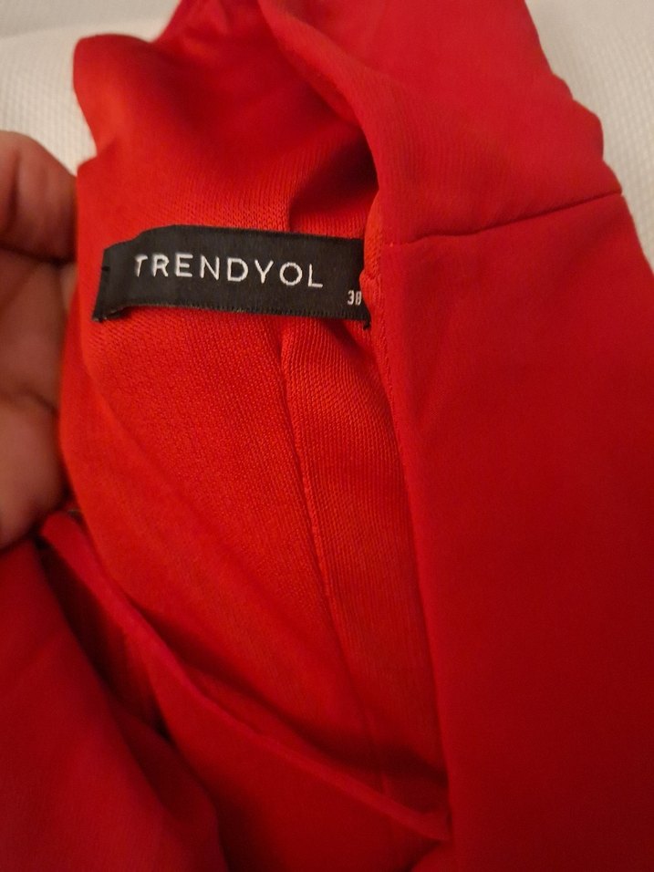 Parlak Kırmızı V Yaka Uzun Drapeli Elbise - Görsel 3