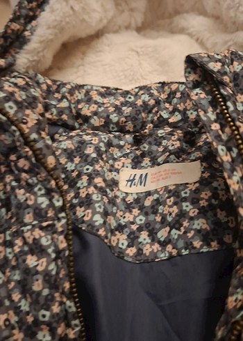 Çiçek Desenli Kız Çocuk Kürklü Yelek - Görsel 2