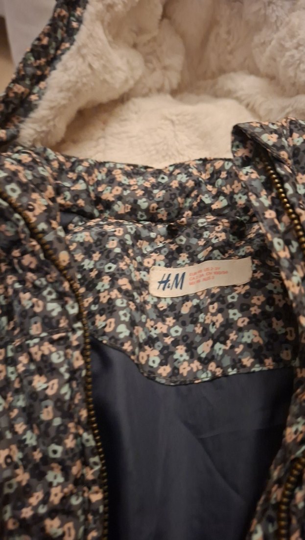 Çiçek Desenli Kız Çocuk Kürklü Yelek - Görsel 2