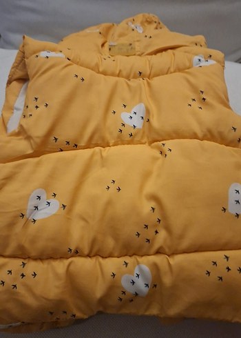 Sarı Kapüşonlu Erkek Çocuk Yelek - Görsel 4