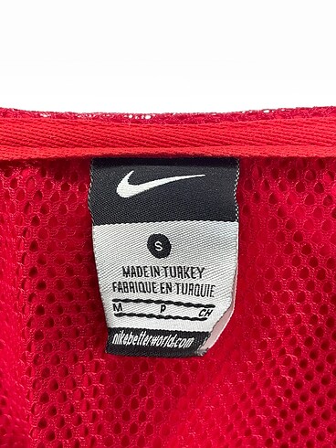 s Beden kırmızı Renk Nike Ceket %70 İndirimli.