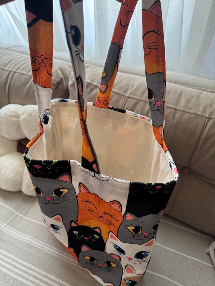 Kedili Baskılı Gri Kadın Çanta - Görsel 3