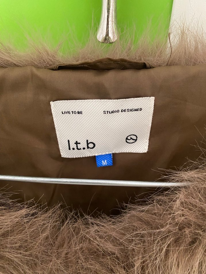 Kahverengi Kürk Detaylı Kadın Mont - Görsel 3