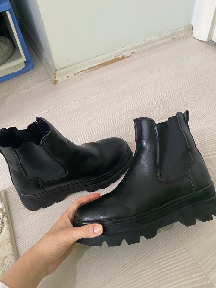 Siyah Platform Topuklu Lastik Bot - Görsel 3