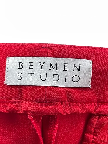 36 Beden kırmızı Renk Beymen Düz Kesim %70 İndirimli.