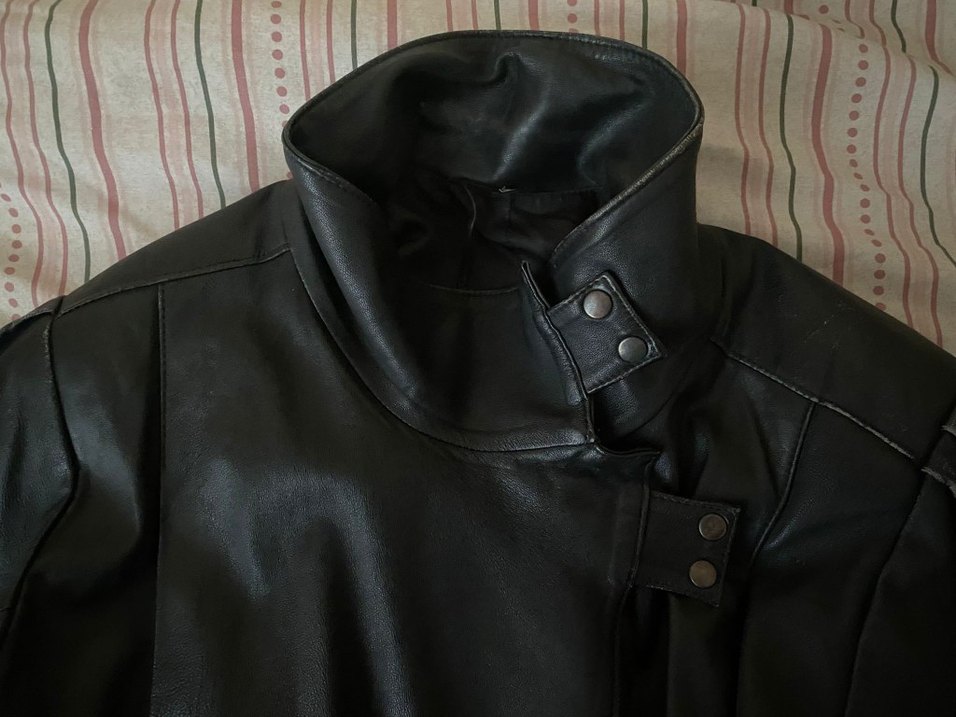 Siyah Deri Kadın Ceket - Görsel 3