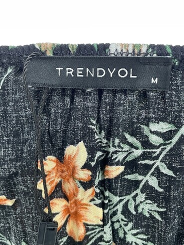 m Beden çeşitli Renk Trendyol & Milla Uzun Elbise %70 İndirimli.