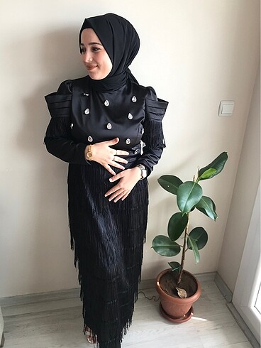 Püskül abiye elbise