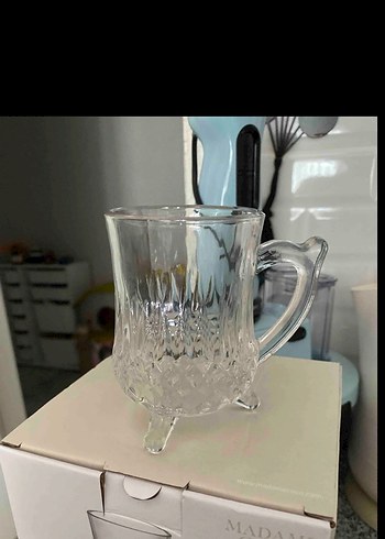 Madame Coco 4 lü Ayaklı çay fincanı seti