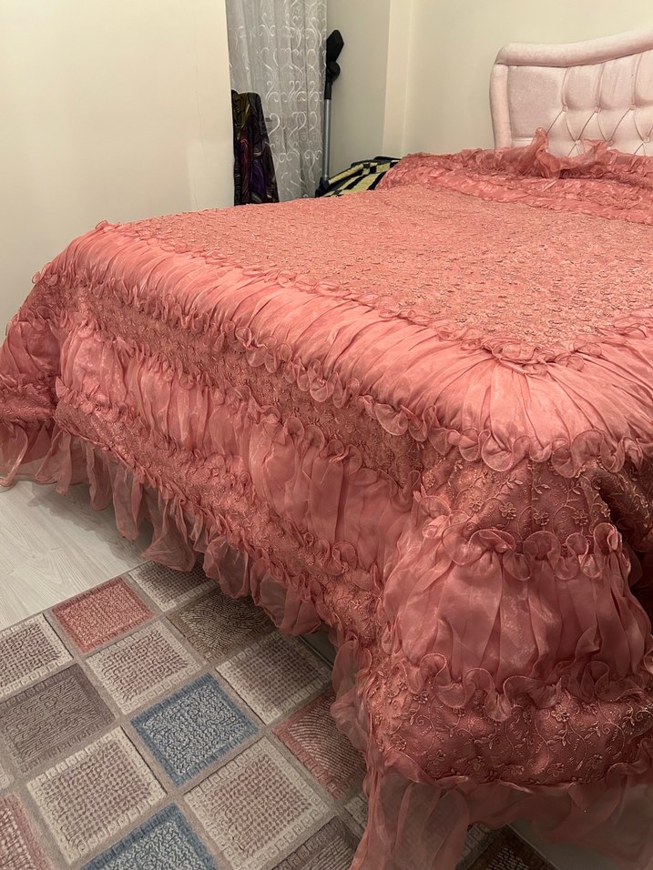 Pembe İşlemeli Pastel Çift kişilik Yatak Örtüsü - Görsel 4