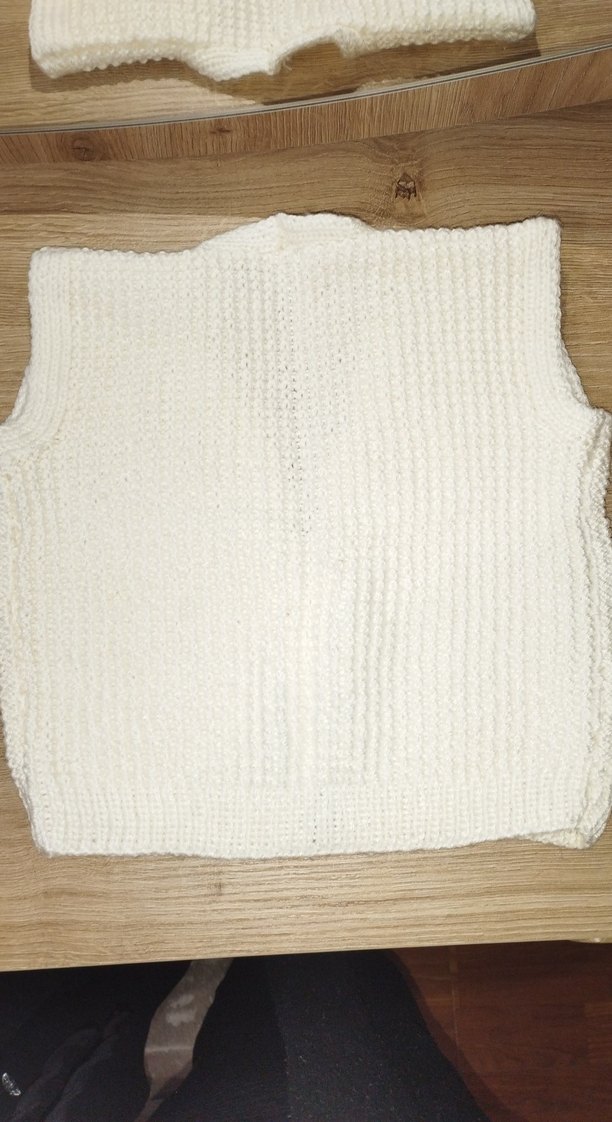 Beyaz Kız/Erkek Çocuk el emeği yelek - Görsel 2