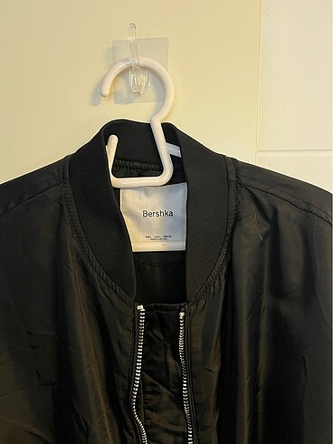 l Beden siyah Renk BERSHKA CEKET
