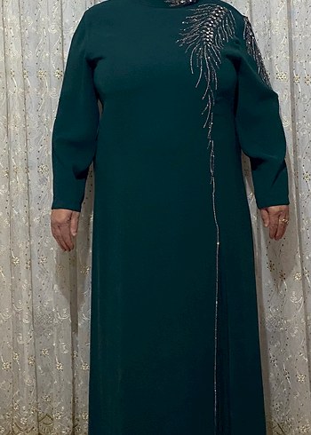 Yeşil Nakışlı Uzun Kollu Kadın Abiye