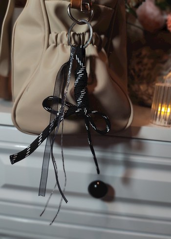 Accessorize  Sik Siyah Beyaz Cizgili Canta Aksesuari