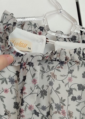 38 Beden beyaz Renk piliseli elbise