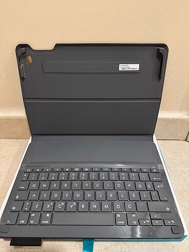 Logitech Slim Folio Klavyeli iPad Kılıfı - Görsel 2