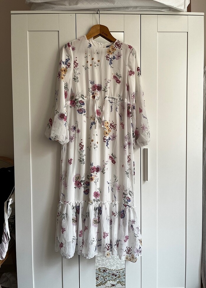 Beyaz yazlık elbise - Görsel 2