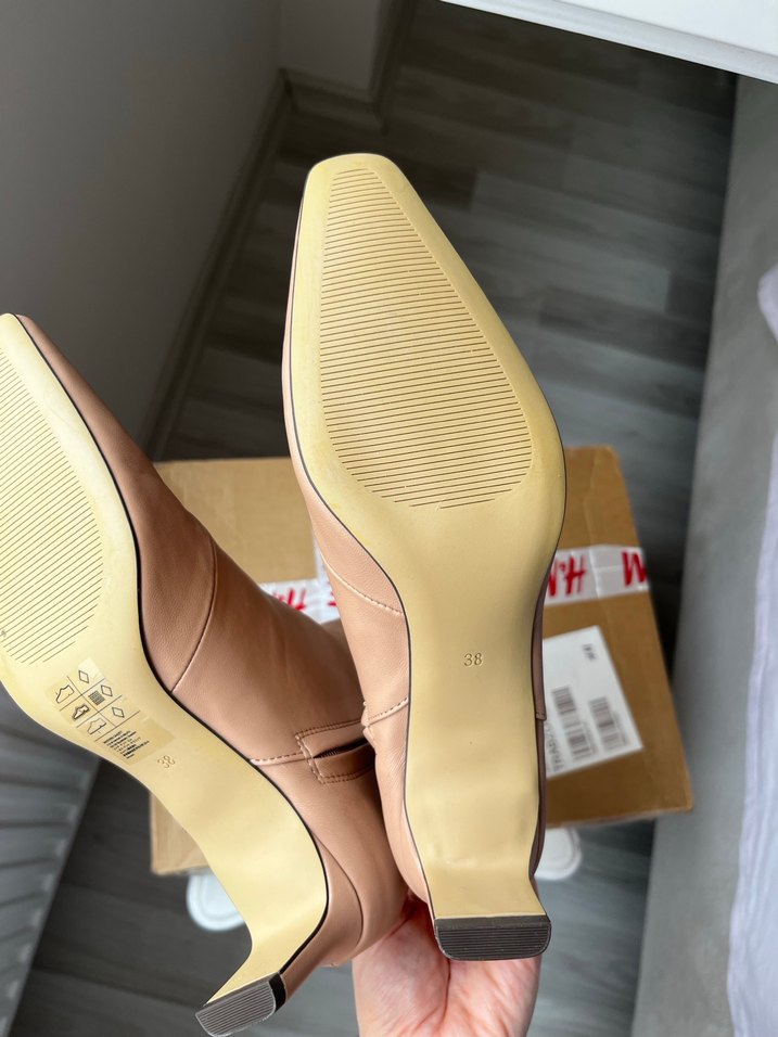 Bej Deri İnce Topuklu Kadın Bot - Görsel 5